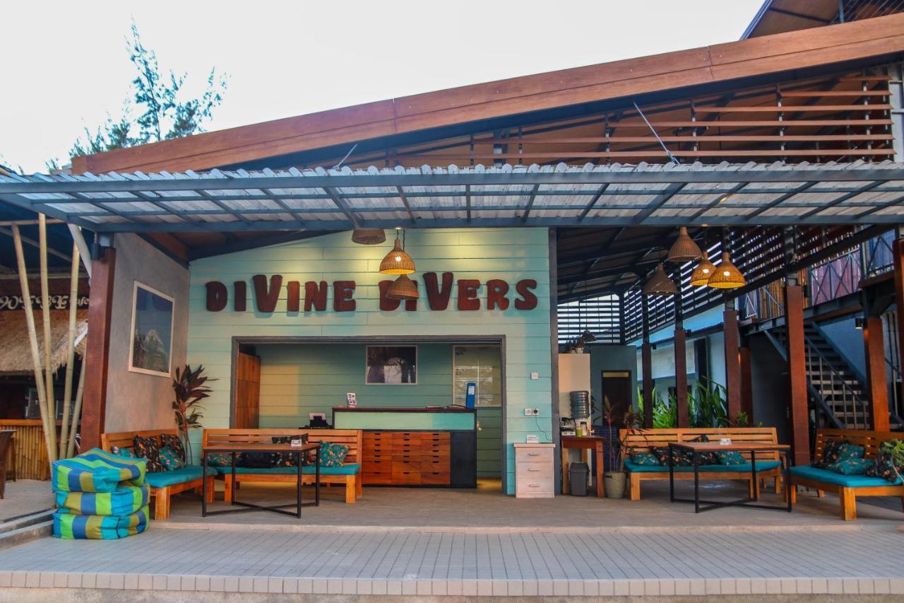 Divine Divers Gili Meno Exteriör bild